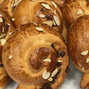 Tsoureki Rolls with Chocolate