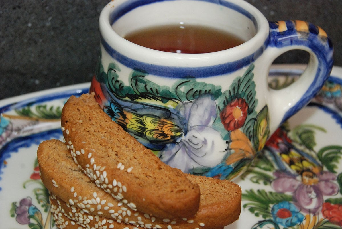 Vegetarian, vegan paximadia biscotti cookies from Glyka Sweets